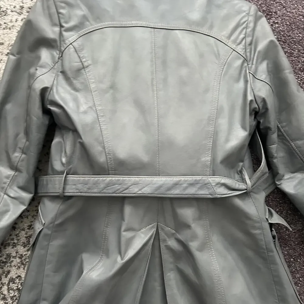 Women's Gray Leather Trench Coat with Real Fur Collar - Picture 8 of 9